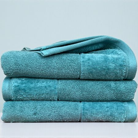 Velur Peškir 70×140 cm – Luksuzni Pamuk sa Pliš Efektom Tirkiz boja